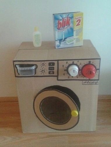 Things To Do With Cardboard Boxes, Carbord Craft, Cardboard Washing Machine, Diy Washing Machine, Cardboard Ideas, Diy Cardboard Toys, Cardboard Crafts Kids, Cardboard Crafts Diy, Cardboard Box Crafts