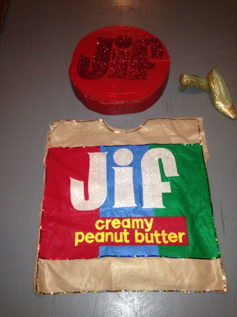 JIF peanut butter costume... All felt with some glitz! Peanut Butter Costume Diy, Peanut Costume Diy, Bag Of Jelly Beans Costume, Diy Peanut Butter And Jelly Costume, Peanut Butter Costume, Peanut Butter And Jelly Couple Costume, Butter Costume, Diy Halloween Costumes For Girls, Jif Creamy Peanut Butter