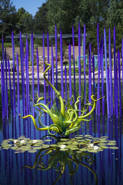 Chihuly Exhibit at Denver Botanic Gardens - Greeblehaus Dale Chihuly Art, Denver Botanic Gardens, Glass Art Pictures, Stained Glass Church, Dallas Arboretum, Painted Glass Art, Wine Glass Art, Dale Chihuly, Glass Art Projects