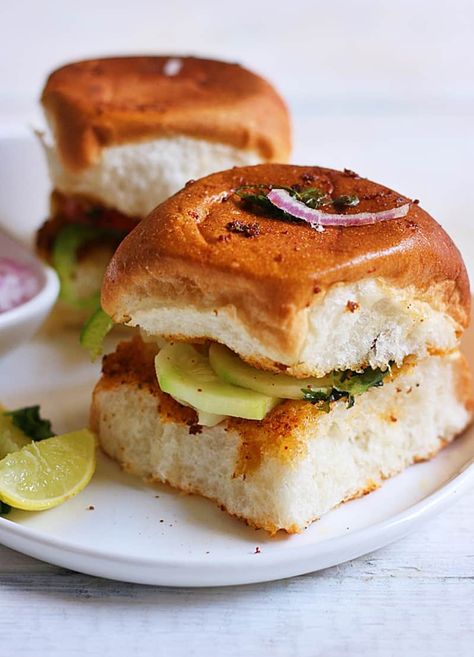 Pav sandwich recipe, one more popular snack from Mumbai street food recipes collection. Pav or Indian bread rolls is used in various recipes in Mumbai. This pav sandwich is a simple and filling snack in 15 minutes! Recipe via cookclickndevour.com #pavsandwich #sandwichrecipe #cookclickndevour Pav Sandwich Recipe, Pbandj Sandwiches, Pav Sandwich, Veg Sandwich Recipes Indian, Misal Pav Recipes Videos, Misal Pav Recipes, Street Food Recipes, Toasted Sandwich Recipes, Recipe Sandwich