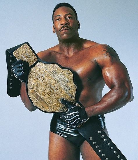 Booker T Wwe, Big Gold Belt, Wcw Wrestlers, Famous Wrestlers, World Championship Wrestling, Watch Wrestling, Tna Impact, Wwe Pictures, Wwe Elite