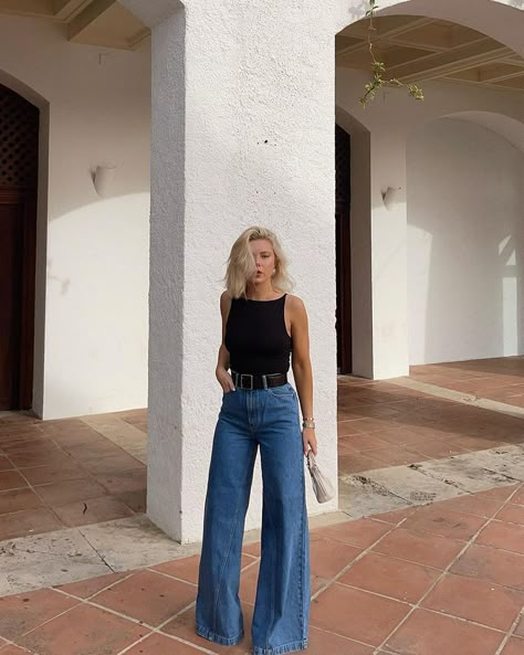 Laura Jade Stone | New @abrandjeans denim | High waisted & super wide | Instagram Flare Jean Outfit, Laura Jade Stone, High Waisted Jeans Outfit, Trendy Date Night Outfit, Date Night Outfit Ideas, Night Outfit Ideas, Dressy Casual Outfits, Jade Stone, Dressy Outfits