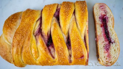 Raspberry Cream Cheese Sourdough, Cream Cheese Sourdough Bread, Braided Sourdough Bread, Sourdough Braided Bread, Sourdough Braid, Sourdough Raspberry, Raspberry Bread, Raspberry Cream Cheese, Cream Cheese Bread