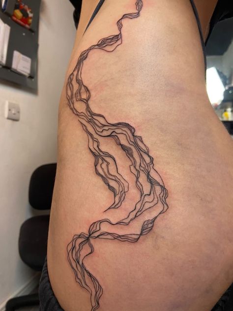 Abstract Stomach Tattoo, Topographical Tattoo, Organic Line Tattoo, Linework Tattoo Sleeve, Flow Tattoo Ideas, Linework Tattoo Design, Swirl Tattoo, Tattoos Inspo, Linework Tattoo