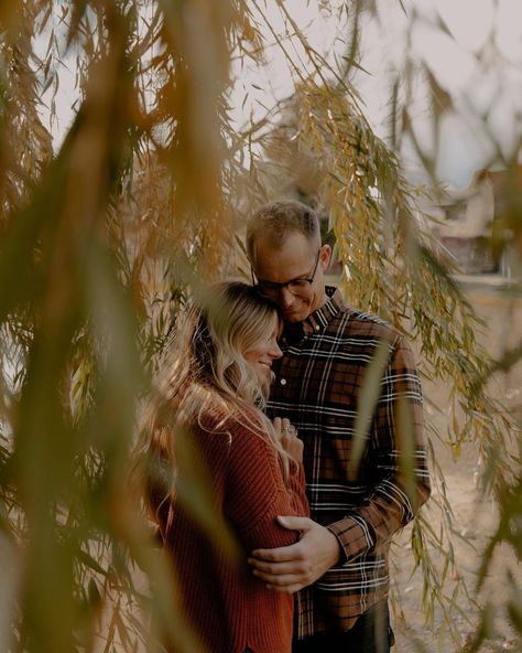 brittany ellen photo on Instagram: “Weeping willow portraits! My favs from Jacquie & Scott’s session 😍✨ . . . . . . . . . . . . . . #belleisledetroit #belleisleconservatory…” Willow Tree Couple Pictures, Willow Tree Engagement Photos, Willow Tree Photoshoot, Willow Photoshoot, Belle Isle Detroit, Fall Session, Fall Photography, Belle Isle, Weeping Willow