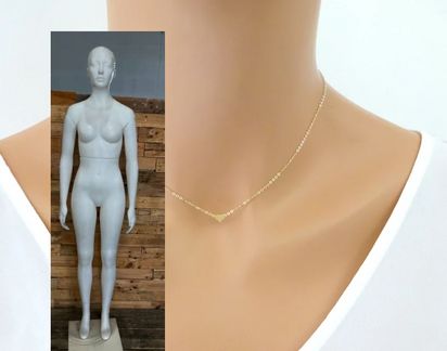 How to paint a mannequin? | Bunnings Workshop community Mannequin Painting, Artist Mannequin Painted, Painted Mannequin Heads, Abstract Mannequins, Necklace Mannequin, Lawn Renovation, Mannequin Diy, Display Mannequins, Acrylic Spray Paint