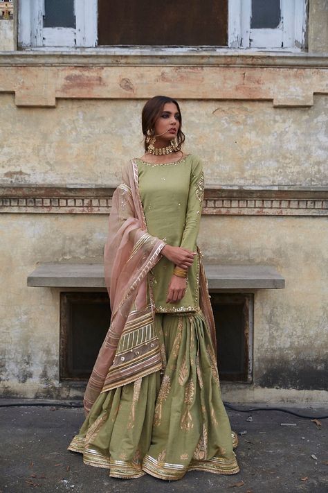 Long Kameez, Mohsin Naveed Ranjha, Sharara Dress, Boutique Suit, Punjabi Boutique, Sharara Designs, Desi Dress, Sharara Suits, Desi Wedding Dresses