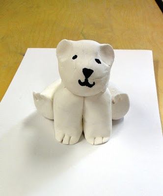 Model magic polar bears. Such cuties! Special Needs Art, Bear Craft, Winter Art Lesson, Model Magic, Winter Art Projects, 3rd Grade Art, Art Camp, Kids Create, Cute Clay