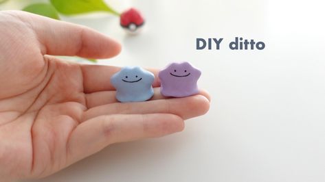 [video] diy ditto & poke ball with polymer clay! #polymerclay #pokemon Ditto Clay Art, Ditto Clay, Pokemon Clay Art, Pokemon Polymer Clay, Polymer Clay Pokemon, Paper Weights Diy, Pokemon Clay, Clay Trays, Clay Pokemon