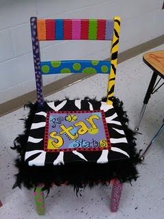 Coolest Star Student Chair Ever! Authors Chair, Share Chair, Time Out Chair, Student Of The Week, Star Of The Week, Star Students, Good Behavior, Classroom Behavior, Creative Classroom