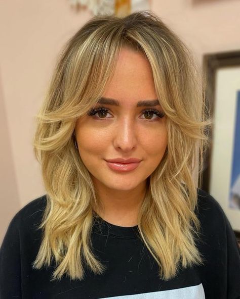 Midi Shag with Bangs for Bigger Heads Hide A Big Forehead, Hair For Big Foreheads, Blonde Side Bangs, Haircuts For Big Foreheads, High Forehead Hairstyles, Best Hairstyles For Big Foreheads, Large Forehead Hairstyles, Hairstyles For Big Foreheads, Inverted Braid