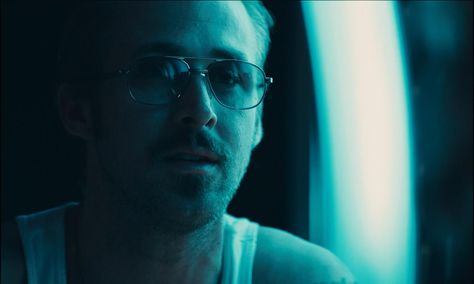 Blue Valentine Blue Cinematography, Blue Valentine Movie, Valentine Movies, An Awesome Wave, Goal In Life, My Goal In Life, Movie Screenshots, Movie Directors, Blue Valentine