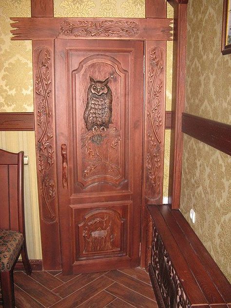 Owl Door Looks Amazing Owl Door, Carved Doors, Door Gate, Doors And Hardware, Arched Windows, Old Doors, Wood Stone, Beautiful Doors, Entrance Doors