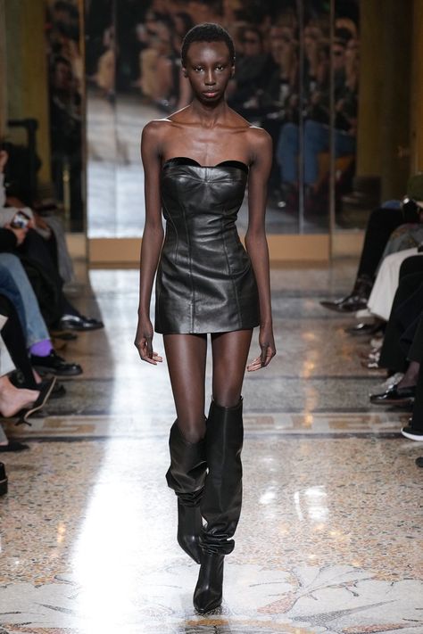 Leather Dress Outfit, Leather Couture, Fall 2023 Ready To Wear, 2023 Ready To Wear Collection, Cute Short Dresses, Catwalk Collection, 2023 Ready To Wear, Weird Fashion, Princess Outfits