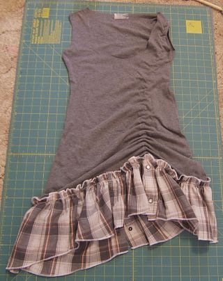 Plaid ruffle t shirt gather dress Shirt Makeover, Clothing Upcycle, Ruffle T Shirt, Diy Vetement, Repurposed Clothing, T-shirt Refashion, Gathered Dress, Shirt Refashion, Frou Frou