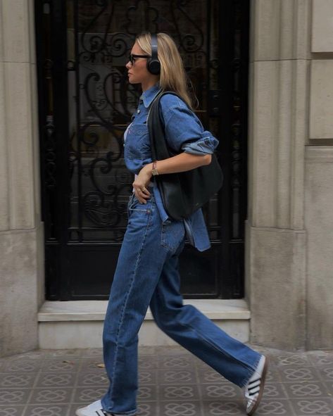 Style File | Mini Trend: Double Denim Aesthetic Winter Fashion, Double Denim Outfit, Adidas Samba White, Claire Rose Cliteur, Athleisure Chic, Casual Denim Outfits, Ootd Outfit Ideas, Outfit Jean, Claire Rose