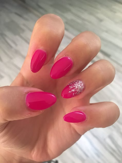 Fuschia Nails Design, Nails Beach Design, Coral Pink Nails, Sparkle Nail Designs, Nail Polish Art Designs, Blush Pink Nails, Red Gel Nails, Nails Beach, Manicure Nail Designs