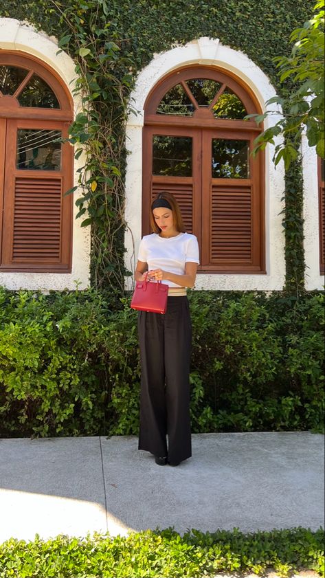 ootd, outfit, outfit inspo, fashion, fashioninspo, style, headband, mini bag, cute bag, red bag Mini Red Bag Outfit, Red Handbag Outfit Street Style, Red Bags Outfit, Red Bag Outfit Summer, Outfits With Red Bag, Dark Red Bag Outfit, Red Clutch Outfit, Red Headband Outfit, Red Leather Bag Outfit