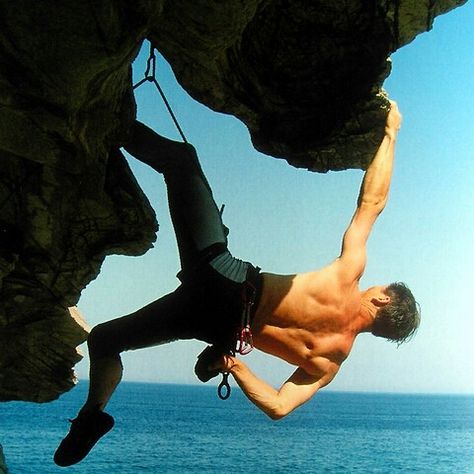 Rock Climber Aesthetic, Climber Aesthetic, Dark Artsy, Climbing Aesthetic, Extreme Climbing, Free Climbing, Free Climb, Dare Devil, Wall Climbing