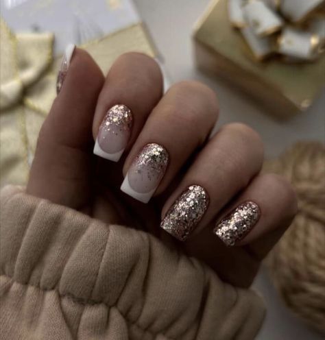 Winter Nails Ideas 2023, Christmas Nail Designs 2023, Nails New Year 2023, Short Winter Nails 2022, New Year Nails Design 2023, Christmas Nails 2022 Trends, Christmas Nails 2022 Short, Christmas Nail Designs 2022, New Years Nails 2023 Trends