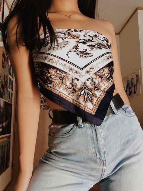 y2k fashion aesthetic Bandana Top Outfit, Y2k Fashion Aesthetic, Bandana Top, Scarf Bandana, Top Outfit, Fashion Aesthetic, Y2k Fashion, Top Outfits, Crop Tops