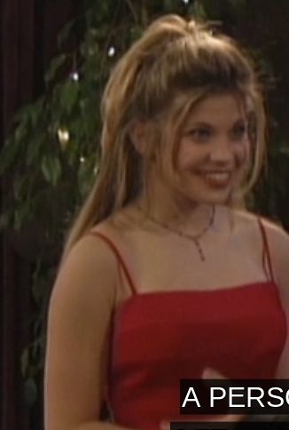 Topanga Lawrence Hair Half Up Half Down, 90s Red Carpet Hairstyles, 80s Half Up Half Down Hair, 90s Hairstyles Half Up Half Down, 90s Half Up Half Down, 90s Half Up Half Down Hair, Topanga Outfits, Topanga Lawrence Outfits, Topanga Lawrence