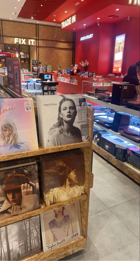 taylor swift albums vinyl aesthetic inspo virgin store dubai wish Taylor Swift Album Vinyl, Taylor Swift Shrine, Taylor Swifr, Taylor Swift Store, Taylor Swift Vinyl, Records Aesthetic, Albums Vinyl, Dump Instagram, Taylor Aesthetic