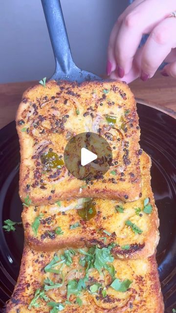 Thecrazyindianfoodie® - Mumbai on Instagram: "Easy 10 min breakfast recipe! Save now!   If you’re looking for a quick, healthy and tasty breakfast you have to make this 10 min Dahi Tadka Toast that tastes super tasty!   It requires no pre prep and is perfect for busy mornings! I also have this during my weight loss journey as I’m allowed to have whole wheat bread, I use skim dahi or a high protein Greek yogurt too sometimes.   It’s like a desi French toast and the combination of bread soaked in spiced tadka Dahi that’s then cooked on a tawa until crispy golden brown is absolutely incredible.   I love making this delicious and healthy Indian vegetarian breakfast recipe that also makes for a fab snack or light dinner if paired with soup.   Detailed recipe pinned in comments.   Recipe inspire Indian Evening Snacks, Morning Breakfast Indian Healthy, Morning Breakfast Recipes Indian, Indian Breakfast Ideas Healthy, Bread Breakfast Ideas Indian, Morning Breakfast Ideas Indian, Healthy Evening Snacks Indian, Bread Recipes Indian Snacks, Healthy Indian Breakfast