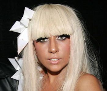 Love Lady GaGa. Lady Gaga Wig, Lady Gaga The Fame, Lady Gaga Fashion, Celebrity Wigs, Pregnant Celebrities, Wigs For Sale, Best Wigs, Colored Wigs, Wigs Online