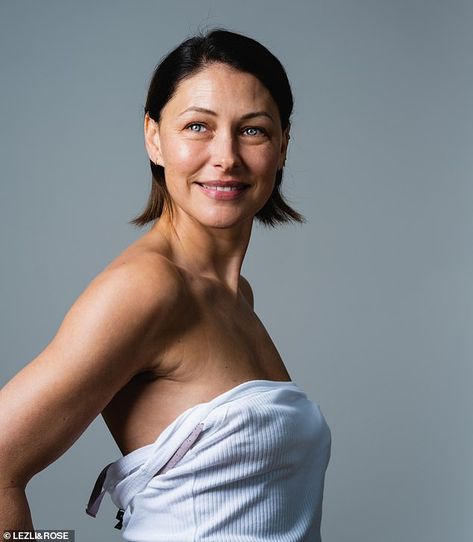 My secret to looking this good at 47? Marry a younger man - and ditch the make-up! TV presenter EMMA WILLIS opens up on beating perimenopausal brain fog and the daily challenge of being married to a pop star former addict | Daily Mail Online Emma Willis Hair, Matt Willis, Marrying Young, Emma Willis, Tv Presenter, Princess Alexandra, Daily Challenges, Brain Fog, Photography Gallery