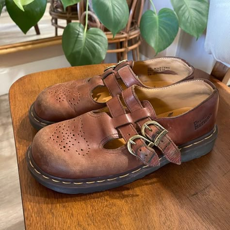 Brown Doc Marten Mary Janes, Vintage Mary Janes, Cottagecore Sandals, Brown Mary Janes Outfit, Granola Shoes, Cottage Core Shoes, Fairycore Shoes, Cottagecore Shoes, Brown Doc Martens