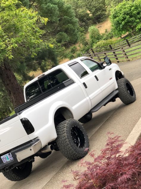 Insta: weickum_21 Ford 6.7 Powerstroke, Ford 6.0 Powerstroke, 6.0 Powerstroke, Squatted Trucks, Jeep Quotes, Diesel Trucks Ford, Ford Diesel, Ford Trucks F150, Trucks Lifted Diesel