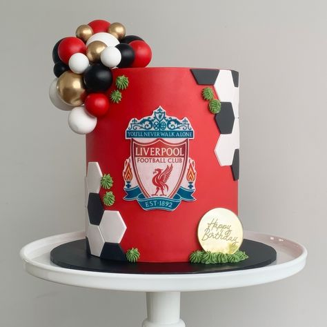 One for all the Liverpool fans! #YNWA ❤️ ⚽️ #liverpoolcake #footballcake #liverpoolfootballcake #footballercake #footycake #soccercake #lfc #birthdaycake #celebrationcake #sportscake Liverpool Birthday Cake, Lfc Cake, Liverpool Cake, Soccer Cake, 10 Birthday Cake, Football Cake, Liverpool Fans, One For All, Mini Cake