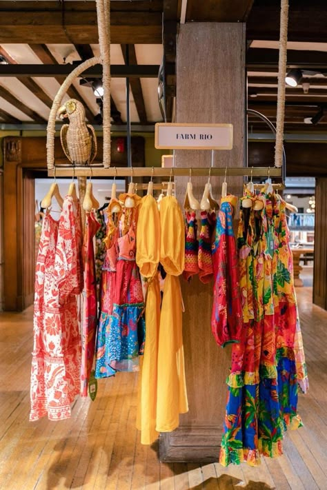 Farm Rio Aesthetic, Fashion Pop Up Store, Farm Rio Outfit, Ss24 Prints, Filipino Interior Design, Visual Merchandising Fashion, Farm Store, Pop Up Market, Tropical Resort