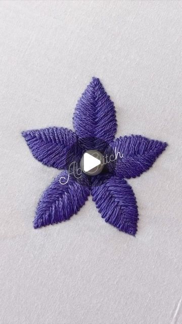 Embroidery Knots, Diy Embroidery Flowers, Flower Hand Embroidery, Basic Hand Embroidery Stitches, Embroidery Lessons, Hand Embroidered Flowers, Hand Embroidery Tutorial, Embroidery Stitches Tutorial, Embroidered Art