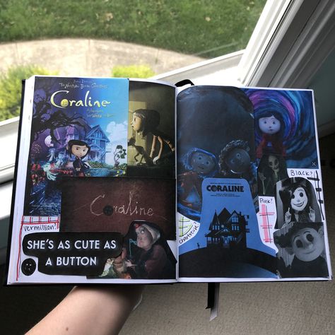 Cover Page Drawing, Movies Scrapbook, Coraline Book, Coraline Drawing, Monthly Cover Page, Page Drawing, August Themes, Bullet Journal October, Coraline Art