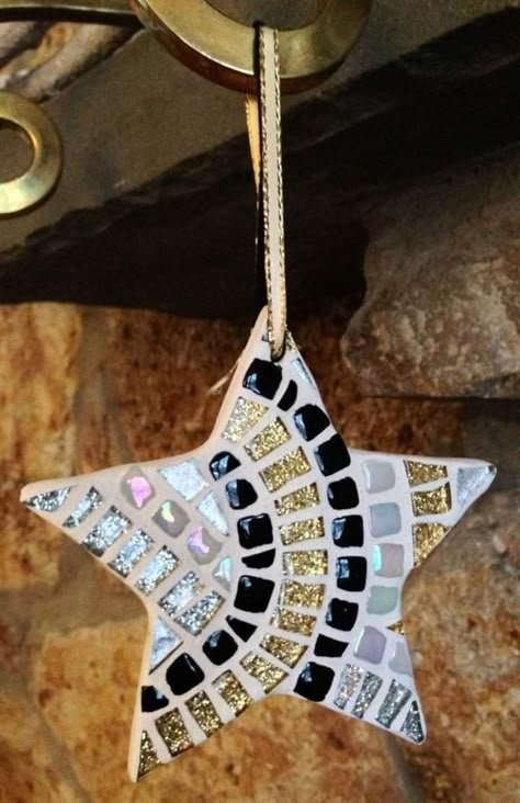 Christmas Tree Gold Silver, Art Deco Mosaic, Art Deco Star, Mosaic Christmas, Christmas Tree Gold, Christmas Mosaics, Christmas Hostess Gifts, Ideas Christmas Tree, Holiday Hostess Gifts