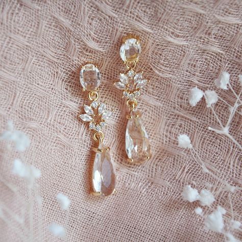 Boho Bridal Earrings, Woodland Wedding, CZ Leaf Earrings, Bridesmaids Earrings, Crystal Wedding Earrings, Modern Bridal Earrings, Teardrops - Etsy Wedding Day Jewelry Brides Necklace, Modern Bridal Earrings, Boho Bridal Earrings, Crystal Wedding Earrings, Boho Bridal Jewelry, Boho Wedding Jewelry, Bridal Statement Earrings, Bridesmaids Earrings, Crystal Teardrop Earrings