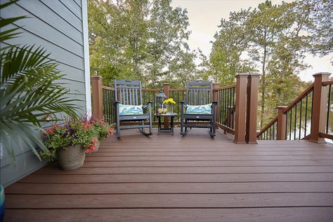 Trex Deck Ideas, Trex Colors, Composite Decking Colors, Trex Railing, Trex Enhance, Trex Composite Decking, Composite Deck Railing, Decking Ideas, Porch Outdoor