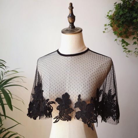 Cover Up Wedding Dress, Black Capelet, Wedding Dress Cover Up, Wedding Dress Cover, Wedding Dress Topper, Wedding Capelet, Lace Capelet, Bridal Capelet, Capelet Dress