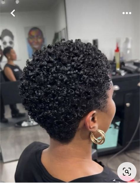 Short Hairstyles Fine Hair Over 40, Different Afro Hairstyles, Haïr Cut Style For Curly Hair, Short Haircut For Natural Hair, Black Women Low Fade Haircut, Black Short Natural Haircut, Textured Short Haircuts, Short Curly Cuts For Black Women, Short Coils On Natural Hair