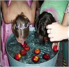 Bobbing apples is a nice and fun Halloween party game for teenagers.Use fake blood and fake fingers to suit best as Halloween party game. Halloween Costumes Teen Halloween Party Games, Teen Halloween Party, Fun Halloween Party Games, Teen Party Games, Teen Halloween, Bobbing For Apples, Hallowen Ideas, Halloween Traditions, Halloween 2014