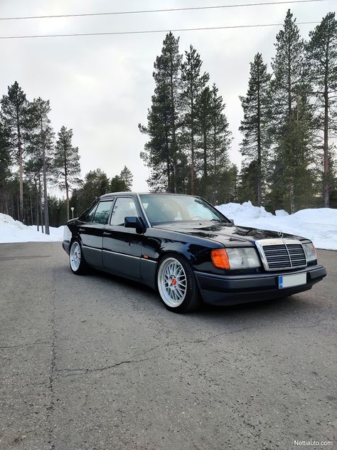 W124 Mercedes, Mercedes 300e, Mercedes 124, Mercedes 500, Benz W124, Merc Benz, Old Mercedes, Mercedes 300, Mercedes Benz 190e