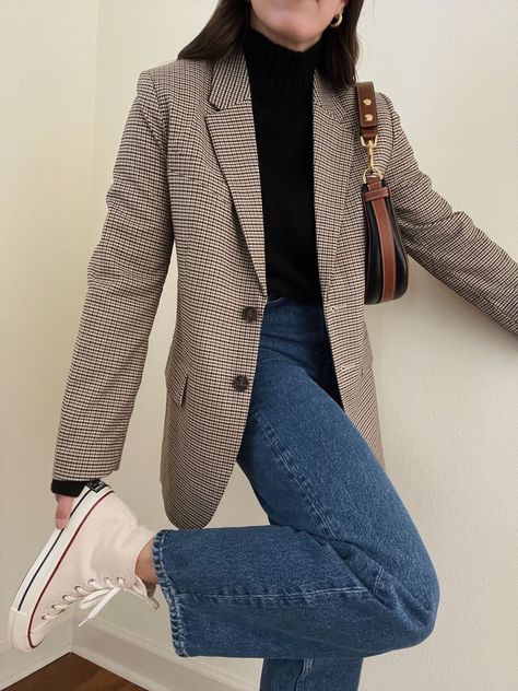 Western Winter Fashion, Fits Trendy, Plaid Blazer Outfit, Western Winter, Winter Fashion Trends, Trends 2023, Fall Winter Collection, Elegante Casual, Trendy Dress