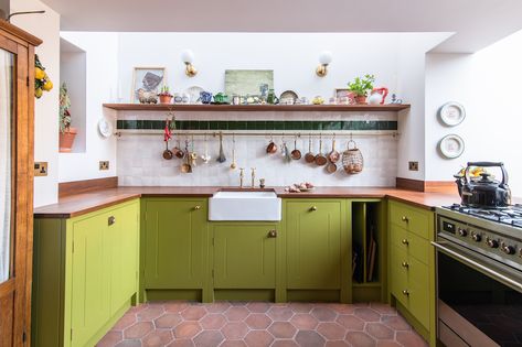 Ideas For Painting, Vintage Inspired Kitchen, Victorian Terrace House, London Kitchen, Freestanding Kitchen, Painting Kitchen, Ikea Cabinets, Green Cabinets, Victorian Terrace