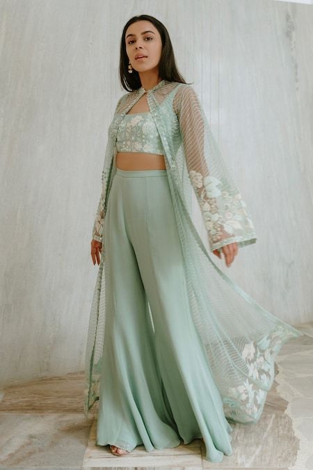 Choli With Palazzo, Jacket Dress Indian Wedding, Jacket Palazzo Indian, Jacket For Traditional Dress, Plazo Choli With Jacket, Plazo Jacket Suits, Plazo Blouse With Jacket, Plazo Shrug Dress, Sharara Set With Jacket