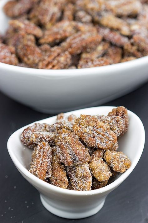 These classic Sugared Pecans are a quick and easy snack to keep around during the holidays! German Gingerbread, Sugared Pecans, Candied Almonds, Spiced Pecans, Christmas Food Gifts, Cinnamon Almonds, Nut Recipes, Peanut Brittle, Candied Nuts