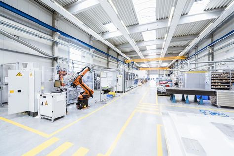 Tech partnerships help to drive the expansion of IIoT. #IoT #IIoT #Manufacturing #Tech #Partnership #Industrial #Sensors #Connectivity Factory Interior Design, Tool Box Cabinet, Visual Management, Factory Interior, Shop Floor, Industrial Office Design, Aviation Technology, Garage Tool Organization, Modern Factory