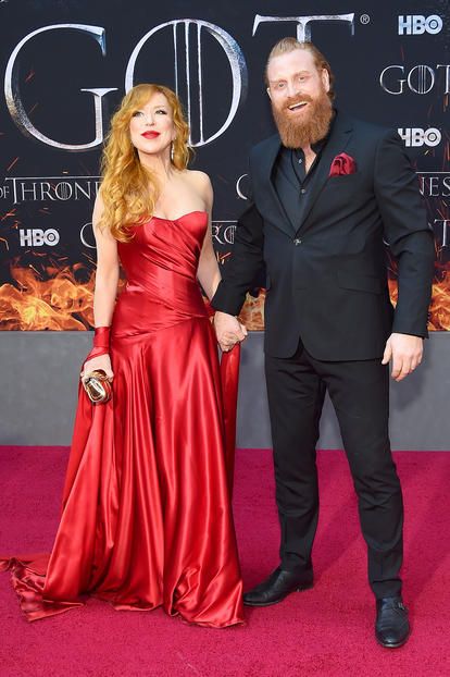 Game of Thrones Season 8 Premiere Photos | TV Guide Tormund Giantsbane, Kristofer Hivju, Game Of Thrones Premiere, Nice Men, Celeb Fashion, Sophie Turner, Looking Dapper, Red S, Maisie Williams