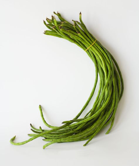 Yard Long Beans Recipe, Chinese Green Bean Recipes, Chinese Green Beans, Chinese Long Beans, Green Bean Dishes, Long Beans, Ginger Green Beans, Beans Vegetable, Long Bean